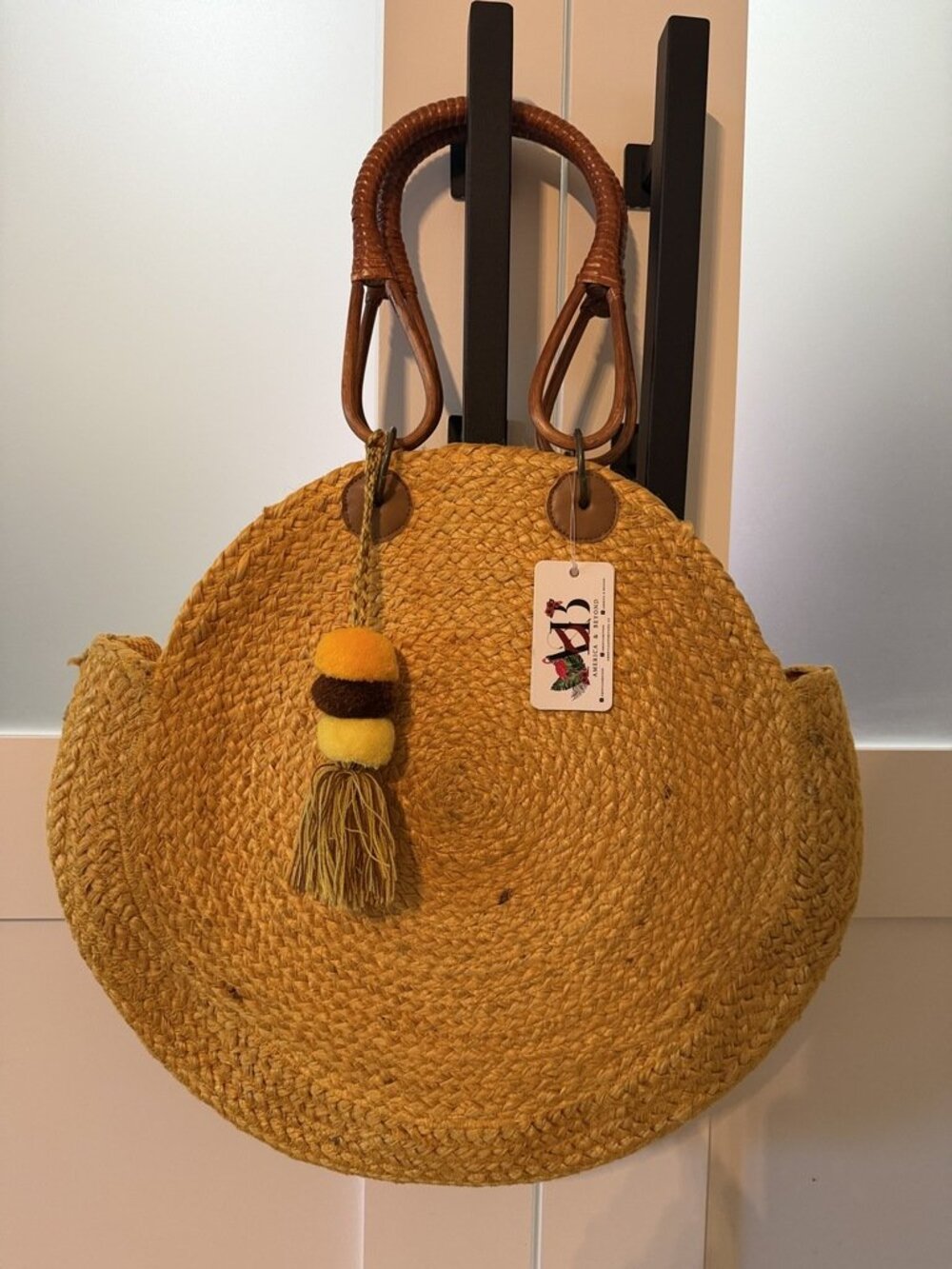 NWT America & Beyond Handwoven Round Jute Boho Circle Bag